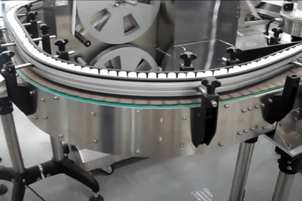 PRO-516 Continual Contact High Speed Wraparound Labelling Machine in action